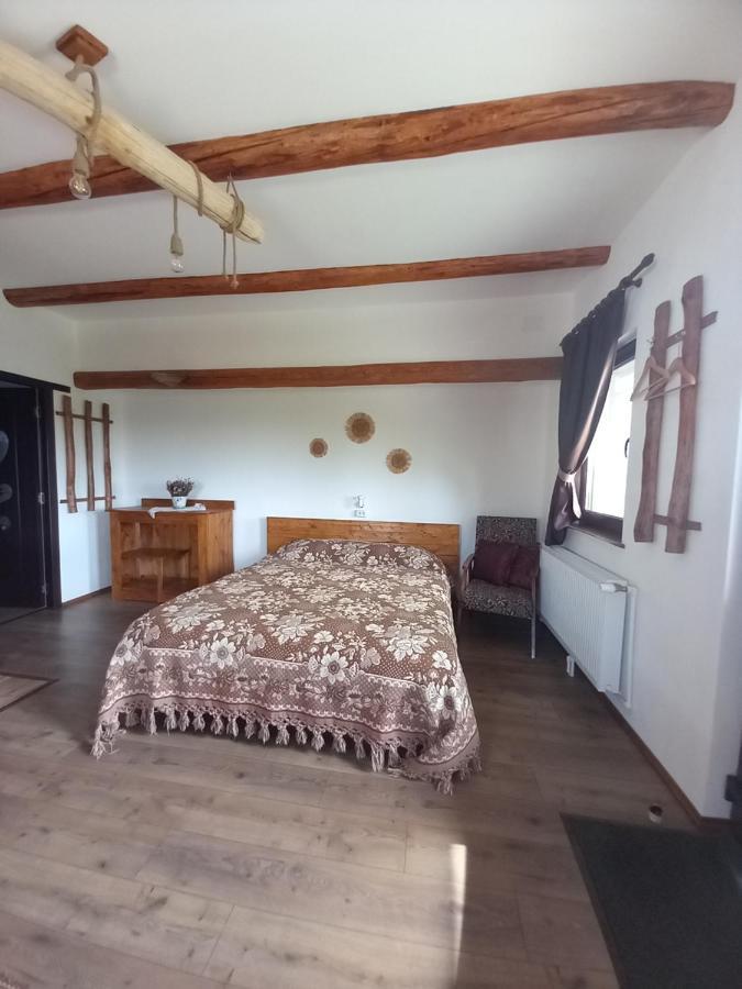 Casuta Din Deal Targu Neamt Exterior foto