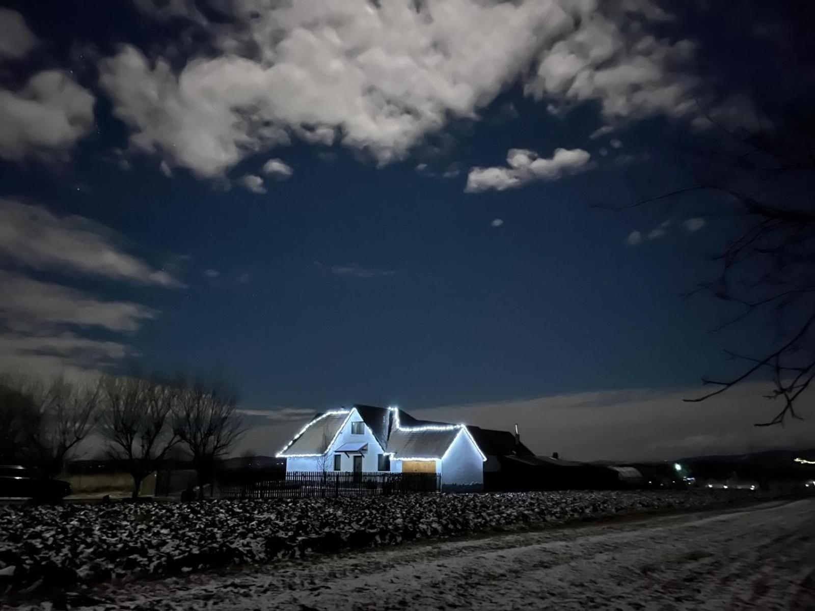 Casuta Din Deal Targu Neamt Exterior foto